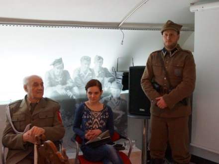 Wernisaż wystawy "Powinniśmy wracać po swoich"