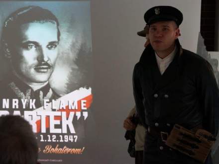 Wernisaż wystawy "Powinniśmy wracać po swoich"