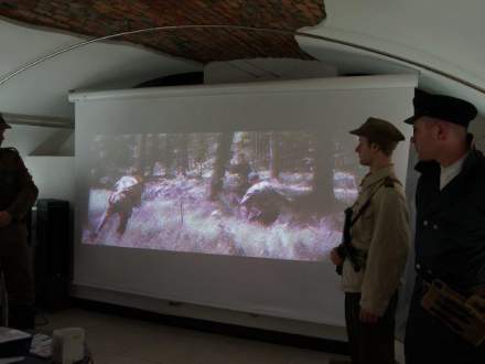 Wernisaż wystawy "Powinniśmy wracać po swoich"