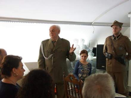 Wernisaż wystawy "Powinniśmy wracać po swoich"