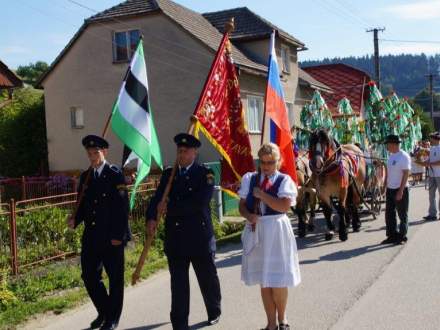 Pochód ulicami gminy