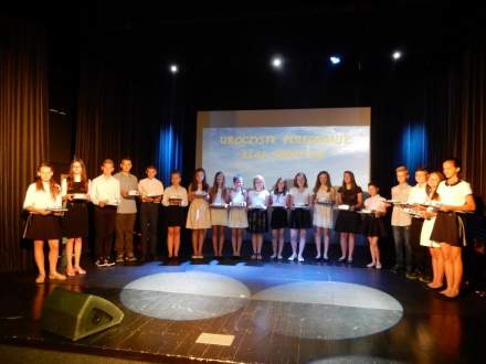 Pożegnanie klas szóstych i zakończenie roku szkolnego Szkoły Podstawowej w Strumieniu