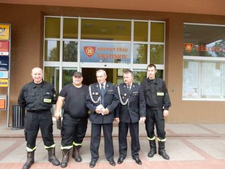 Spotkanie przedstawicieli jednostki OSP Bąków z delegacją z miasta partnerskiego Vratimov z Czech