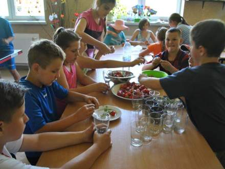 Zajęcia wakacyjne w świetlicy środowiskowej w Pruchnej