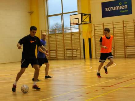 Trwają rozgrywki Halowej Ligi Piłki Nożnej