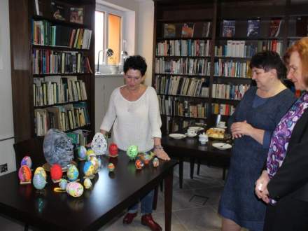 Jury w składzie: prof. Urszula Szuścik, Bożena Gładysz-Malik oraz Tamara Nowok foto. MBP Strumień