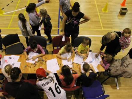 Mikołaj w strumieńskiej hali