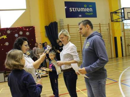 Świąteczny Amatorski Turniej Badmintona