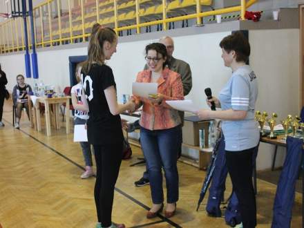 Amatorski Badminton na Hali Sportowej w Strumieniu foto. www.sport.strumien.pl
