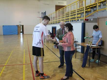 Amatorski Badminton na Hali Sportowej w Strumieniu foto. www.sport.strumien.pl