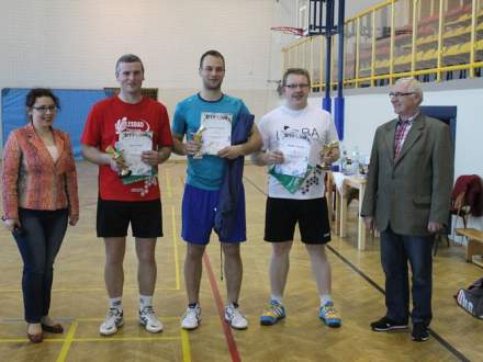Amatorski Badminton na Hali Sportowej w Strumieniu foto. www.sport.strumien.pl