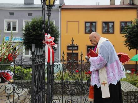 Uroczystość poświęcenia Figury Chrystusa Króla na Rynku w Strumieniu w dniu 21.08.2016r.