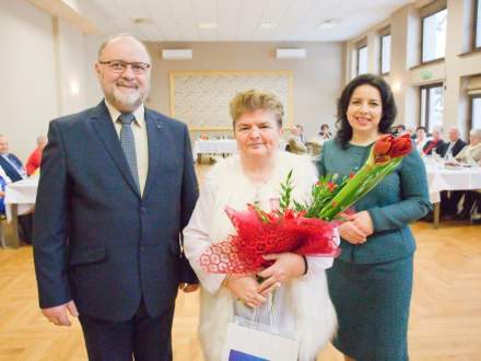 Wręczono medale za długoletni staż małżeński