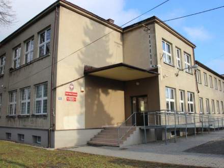 Szkoła w Bąkowie wypięknieje