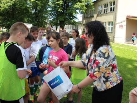 Zespół Szkół w Bąkowie