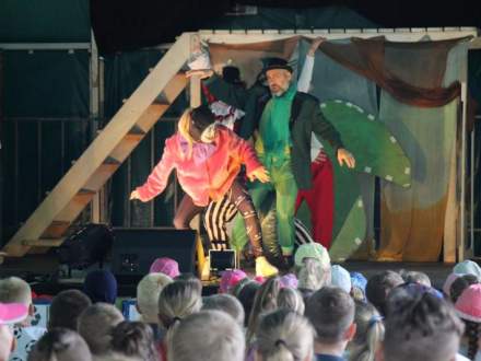 Spektakl ekologiczny Park w Strumieniu