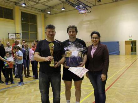 Burmistrz Strumienia Anna Grygierek wraz ze zwycięzcami