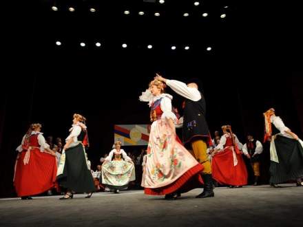 Uroczysta Sesja Samorządów Ziemi Cieszyńskiej w Teatrze im. Adama Mickiewicza w Cieszynie