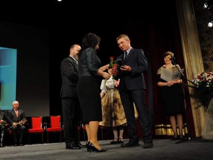 Uroczysta Sesja Samorządów Ziemi Cieszyńskiej w Teatrze im. Adama Mickiewicza w Cieszynie