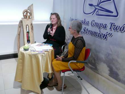 Wieczór poetycki Bernadety Krawiec i Izabeli Zubko