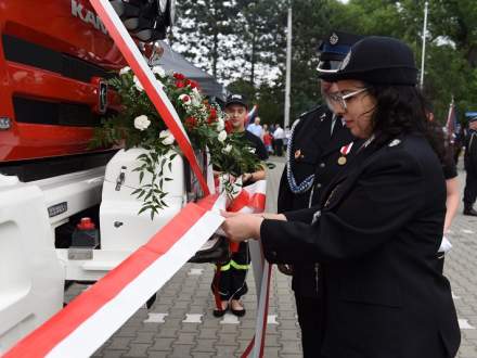 Przekazanie wozu dla OSP Pruchna fot. M.Gruszka