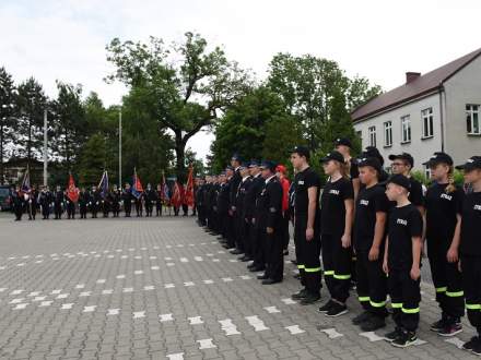 Przekazanie wozu dla OSP Pruchna fot. M.Gruszka
