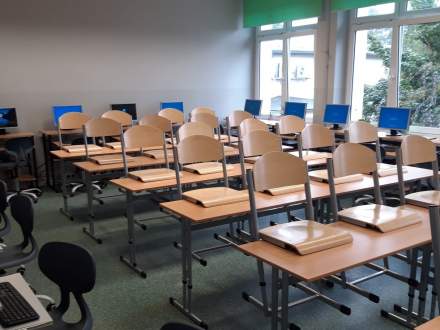 Remont pracowni komputerowej w SP w Drogomyślu