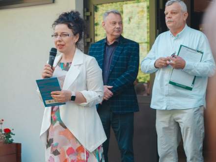 Na ropoczęciu przemawia Burmistrz Strumienia Anna Grygierek