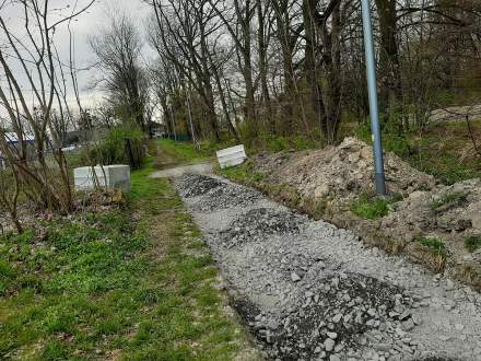 trwają prace na drogomyskim trakcie