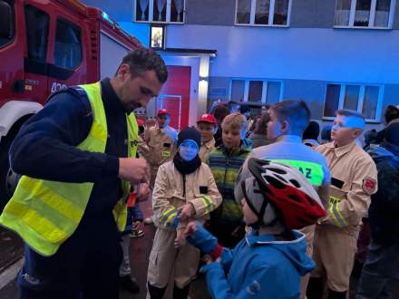 Akcja Świeć Przykładem w gminie Strumień 4.11.2024