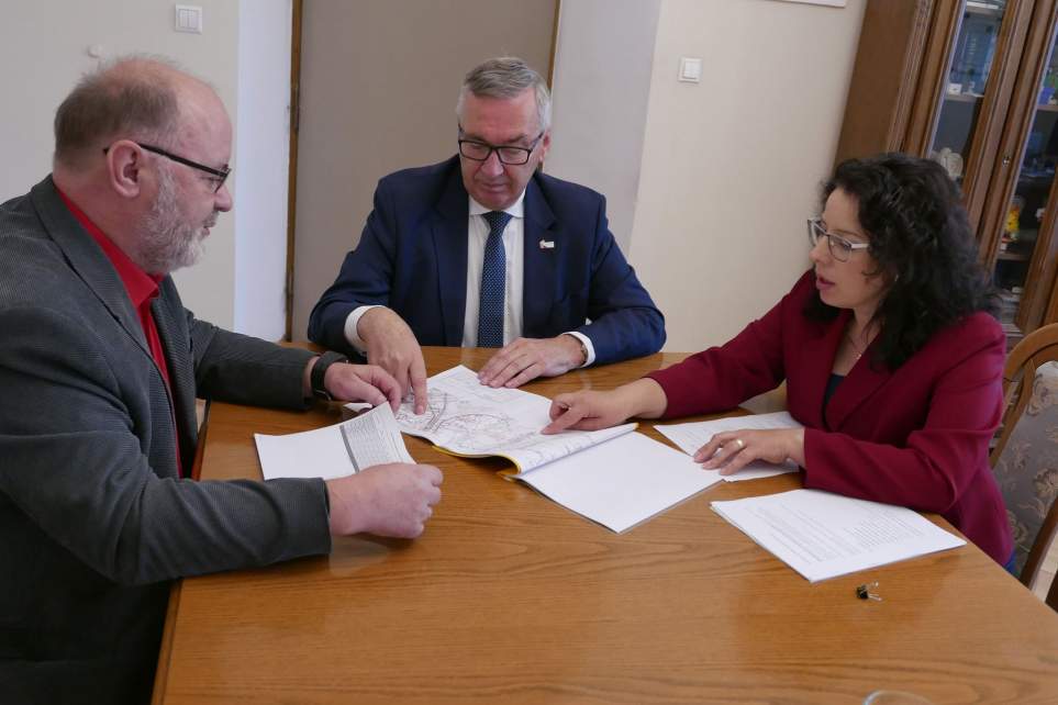 Spotkanie Burmistrz Strumienia i Przewodniczącego Rady Miejskiej z Wiceministrem Rodziny, Pracy i Polityki Społecznej Stanisławem Szwedą