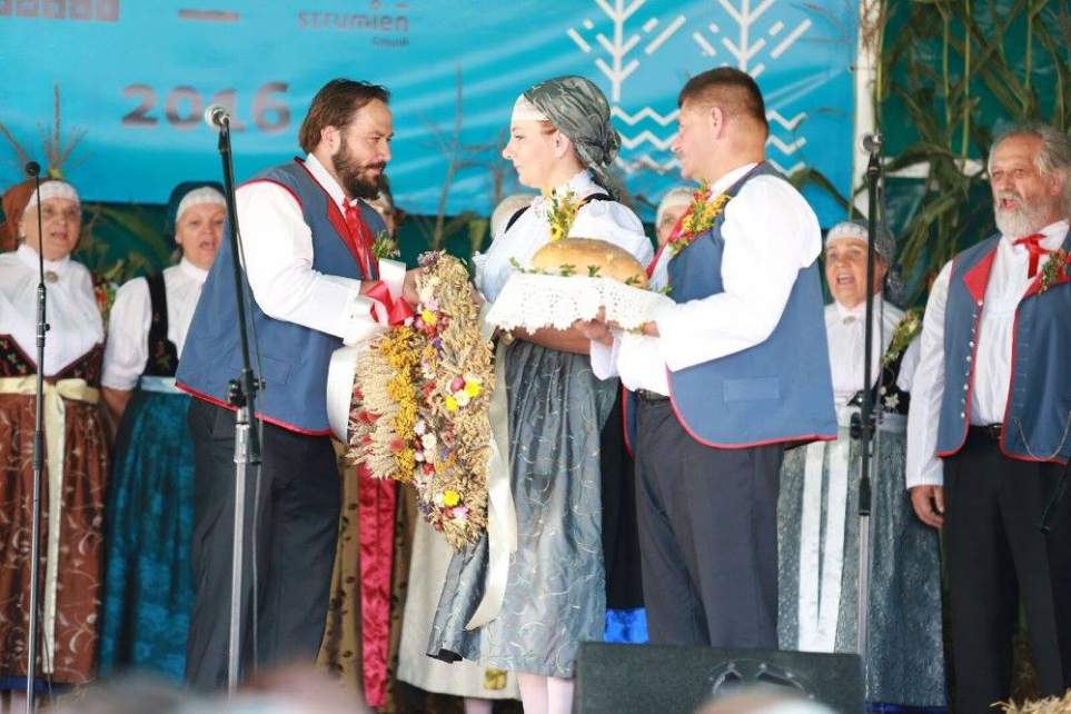 Gminne Dożynki 2016 w Bąkowie