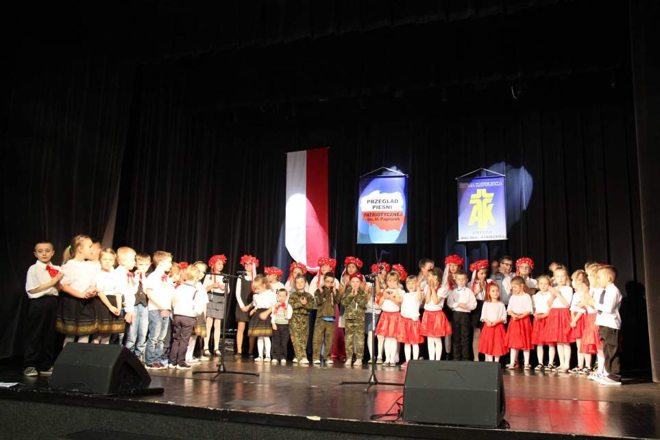 XVII Przegląd Pieśni Patriotycznej im. M. Papiurek -etap parafialny