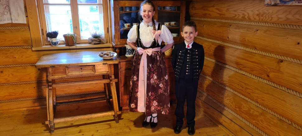 Ogólnopolski Konkurs na Gadkę - reprezentanci z Zespołu Szkolno-Przedszkolnego z Drogomyśla - Nina Englert i Patryk Domagała