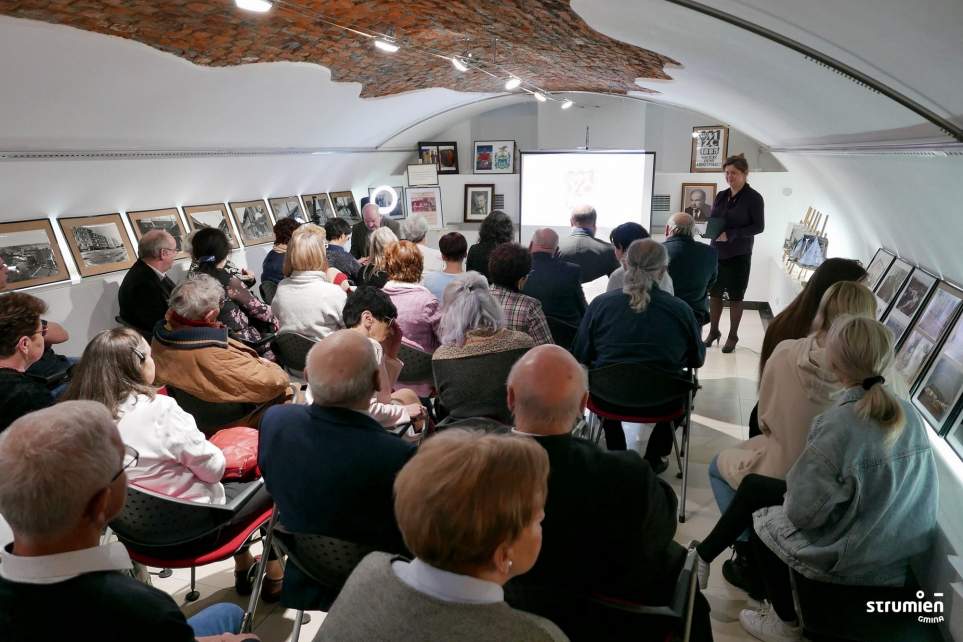 Wieczór wspomnień w Galerii Pod Ratuszem