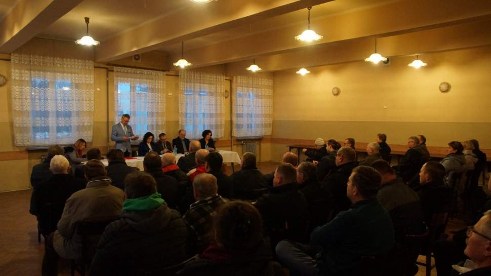 Zebranie wiejskie w Zabłociu