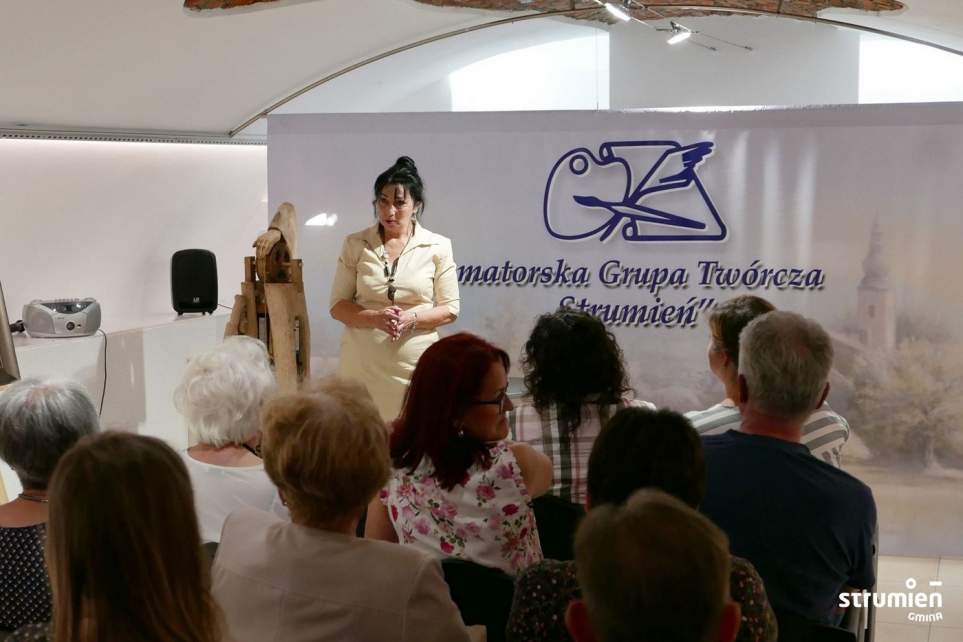 Wernisaż wystawy "Nowa wieża Babel"