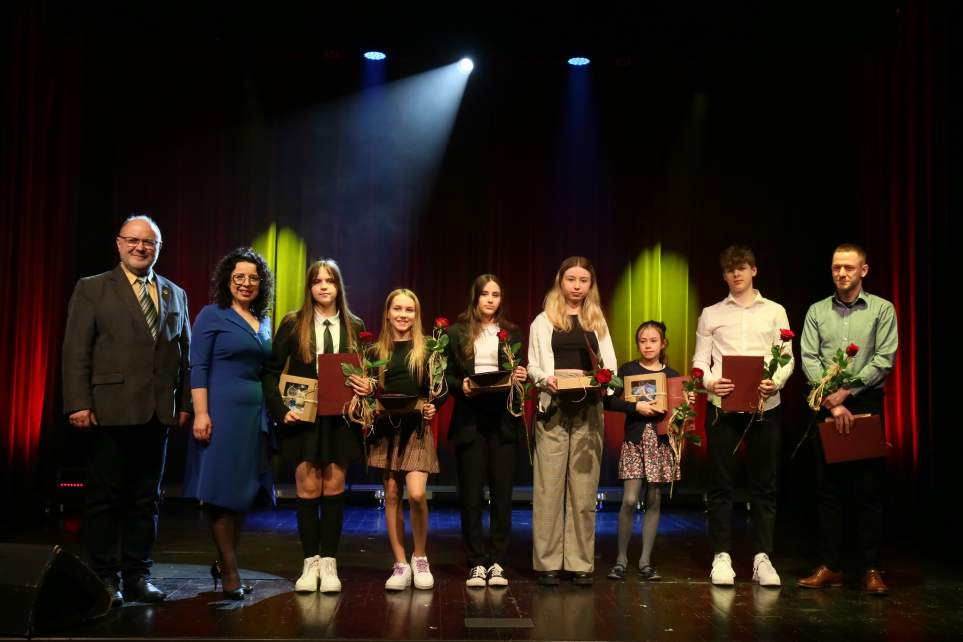 Uhonorowanie przedstawicieli środowiska sportowego, którzy z sukcesami reprezentowali gminę Strumień w 2022 r.