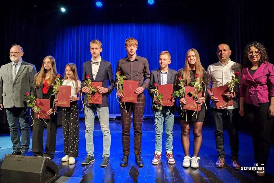 Gala sportowa w Strumieniu - zdjęcie grupowe