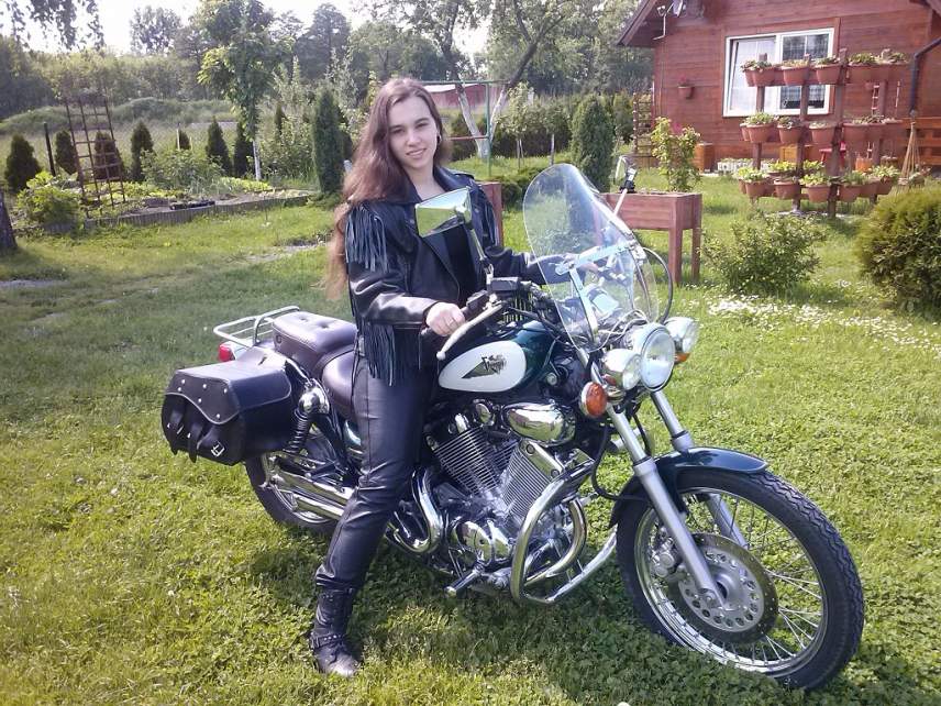 Młoda pisarka z Bąkowa