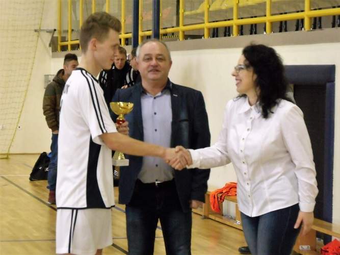 Amatorskie Turnieje Halowej Piłki Nożnej