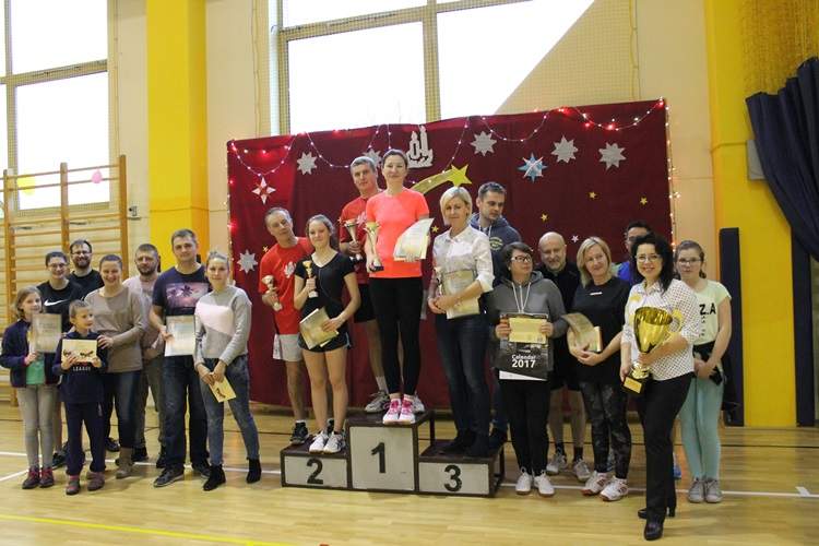 Świąteczny Amatorski Turniej Badmintona