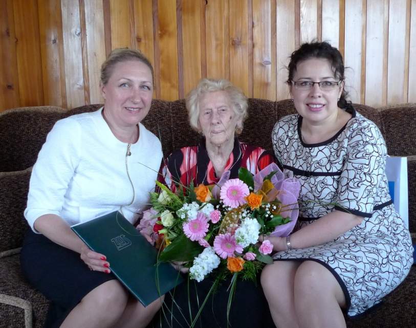 Burmistrz Strumienia i Przedstawicielka Zakładu Ubezpieczeń Społecznych u Pani Elżbiety Klisz