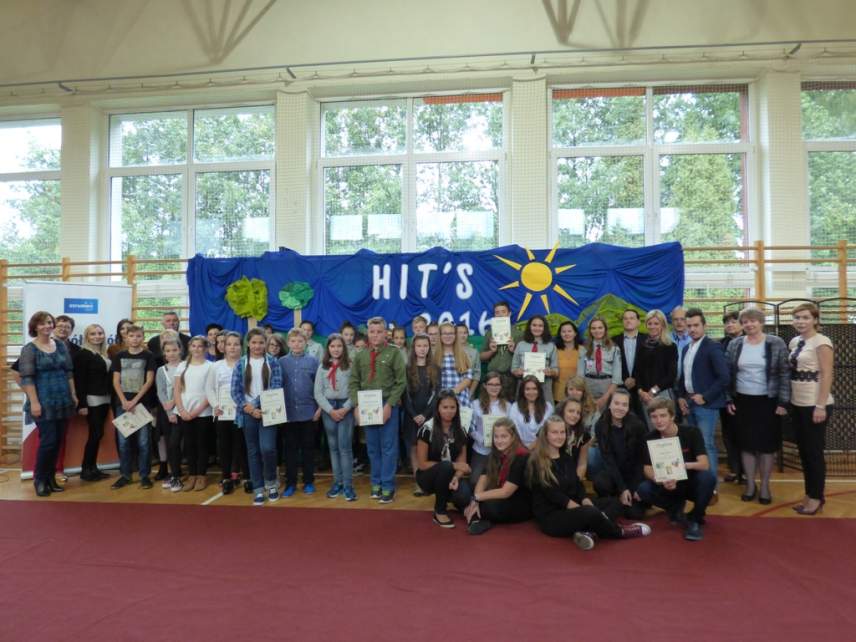 Uczestnicy Powiatowego Konkursu Piosenki Harcerskiej i Turystycznej HiT's 2016