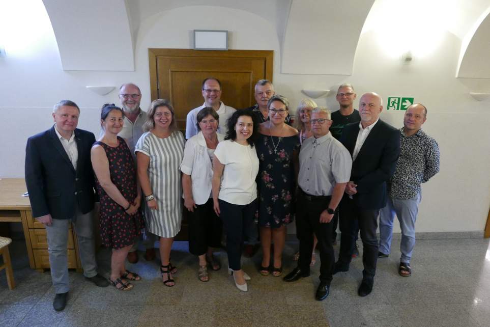 Zdjęcie grupowe uczestników spotkania