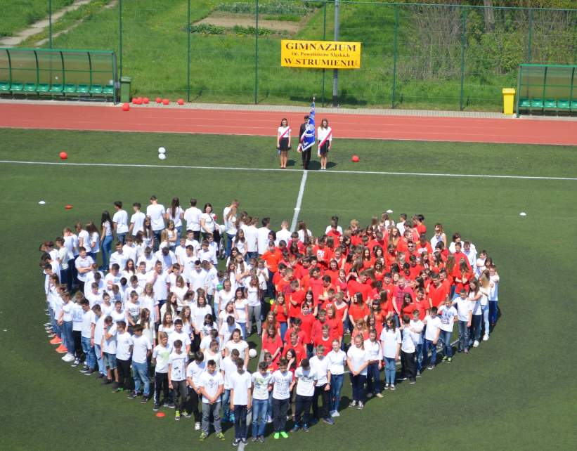 Gimnazjum im. Powstańców Śląskich zwycięża w konkursie „Symbole i motywy historyczne w naszym świecie”