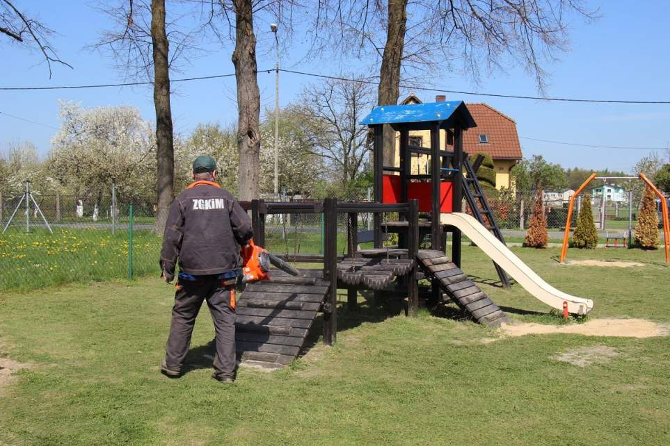 Wiosenna Modernizacja placów zabaw